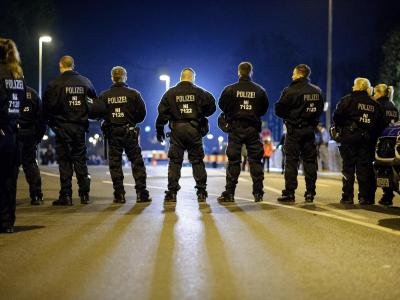 155920-derby-in-hannover-konzept-der-polizei-geht-auf.jpg