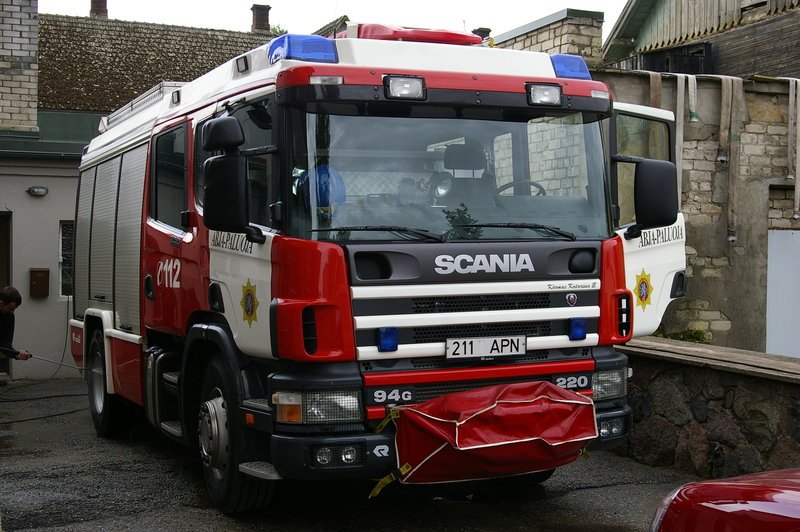 Scania_firetruck_II_by_EstTrucks.thumb.j