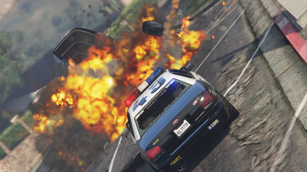 GTA5_2015-08-25_02-26-04-543.thumb.jpg.e