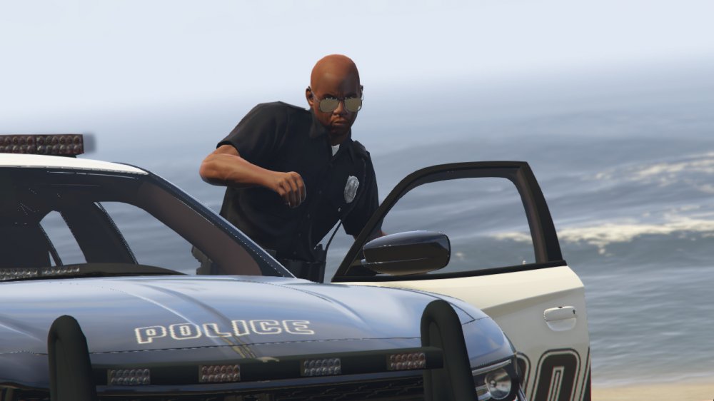 GTA5_2015-09-08_02-32-25-693.thumb.jpg.f