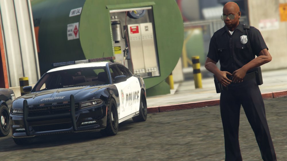 GTA5_2015-09-08_02-37-27-681.thumb.jpg.2