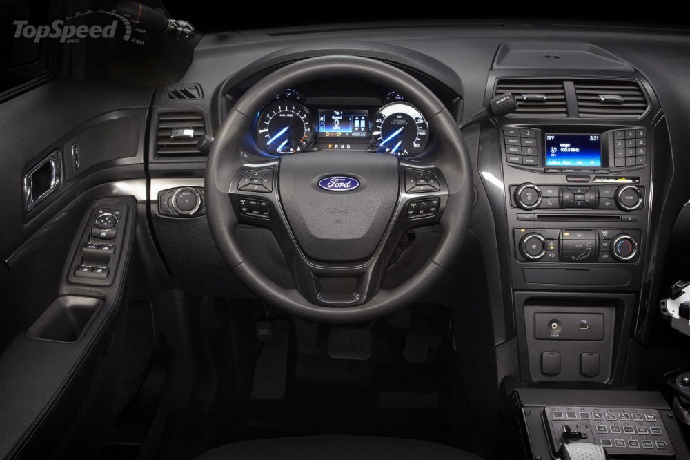 2015-ford-police-intercep-9_1600x0w.jpg