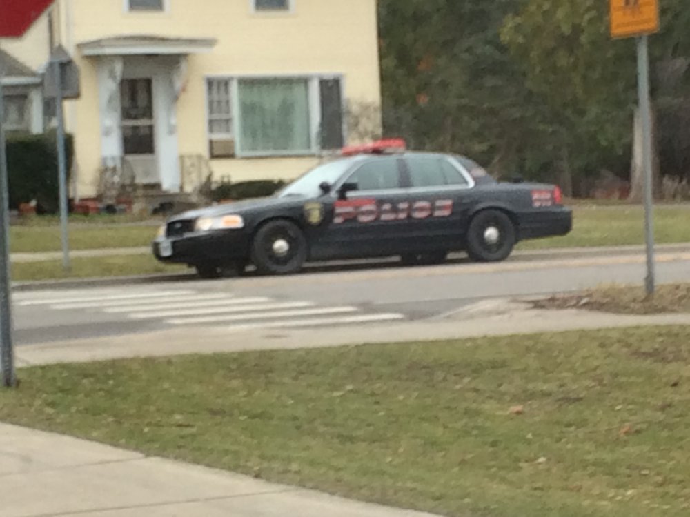 CPD 303 CVPI SRO Directing Traffic.JPG