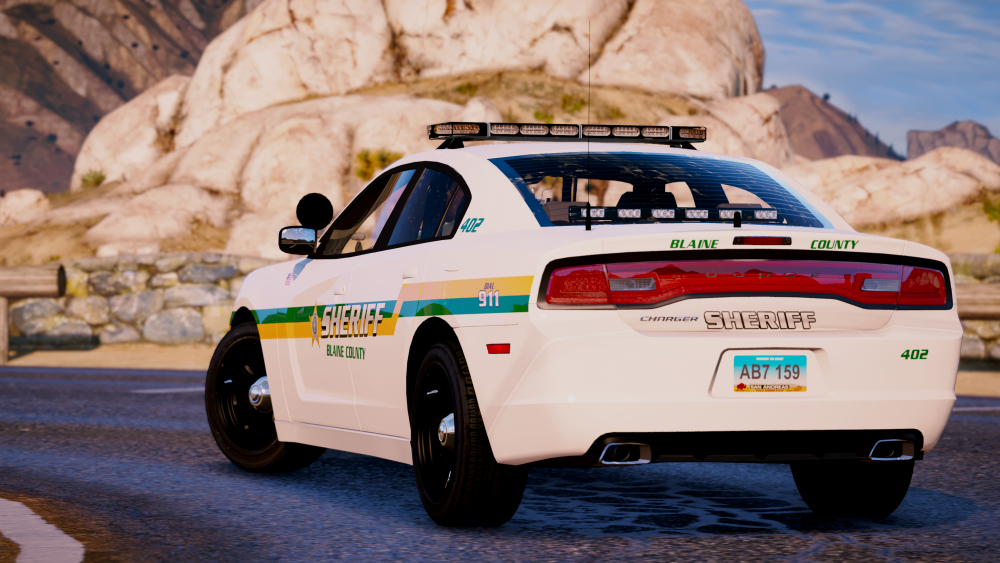 58bf16af579c5_GrandTheftAutoV03_07.2017-20_47_40_37.thumb.png.41abff109cdb86609bf853b93799e90b.png