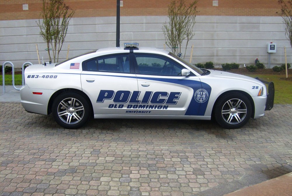 AOldDominionUniversityPolice02-vi.thumb.jpg.077b5464891dc67fb1003495580c0afc.jpg