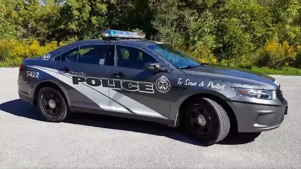 1111-torontopolicecar.jpg