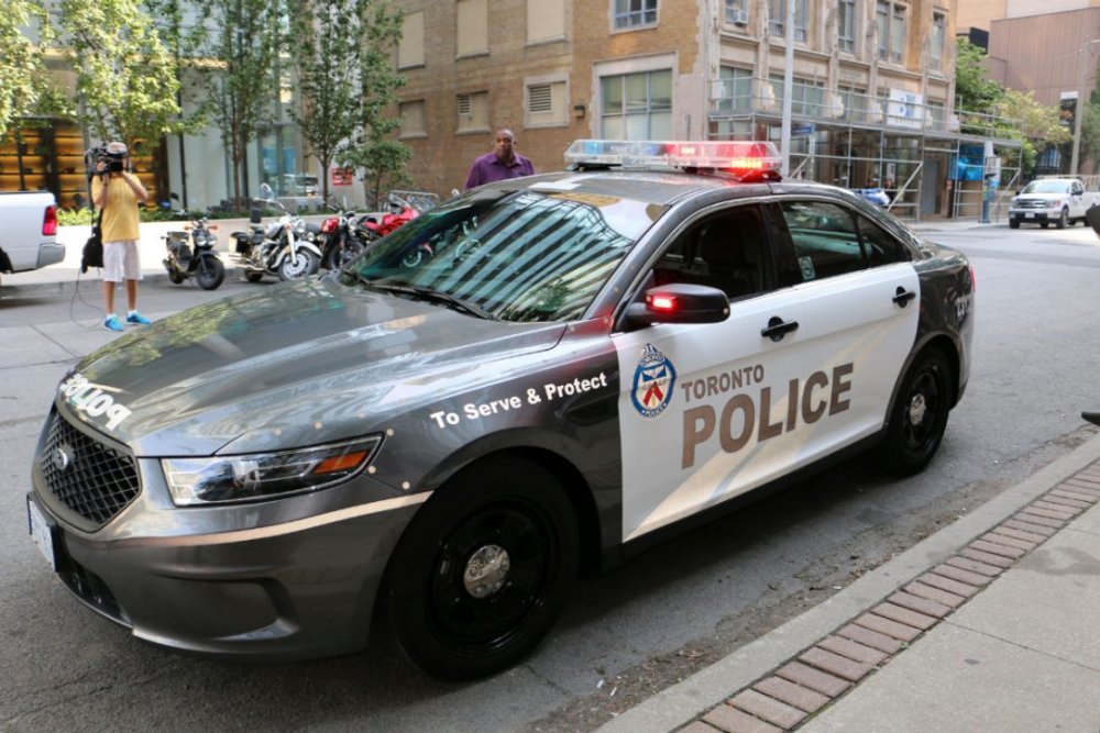 toronto-police-car.jpg.size-custom-crop.1086x0.jpg