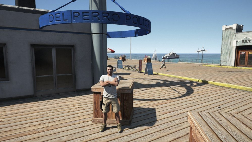 Del Perro Plain Clothes.jpg
