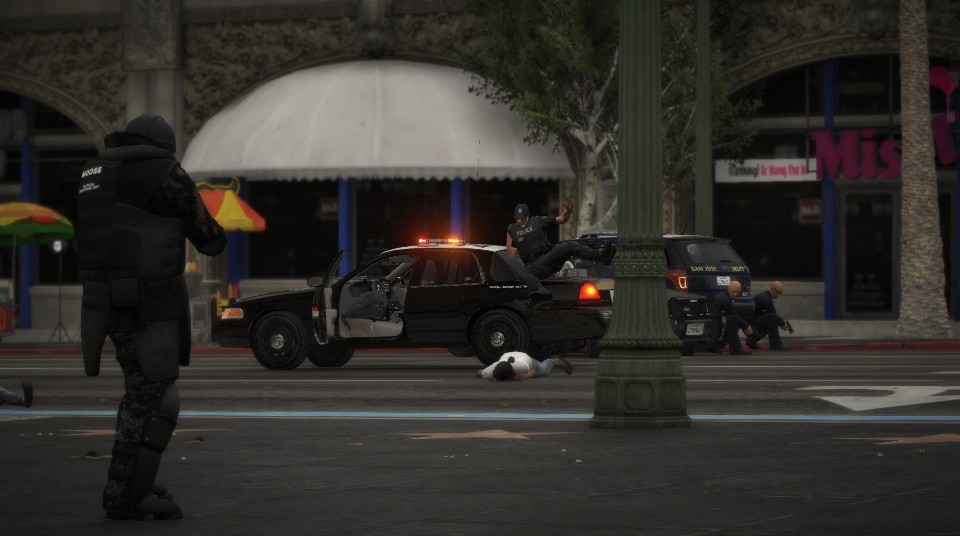 lspdfr(27).jpg.9fa288197349d33103a304d438277d44.jpg