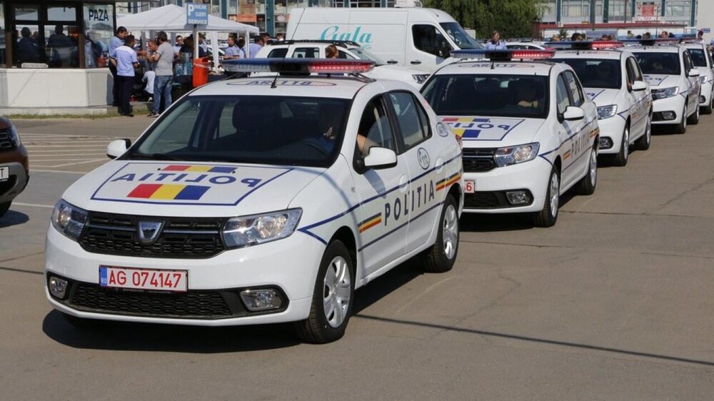 politia-romana-a-primit-autospeciale-noi-logan-si-90455effb75507810c-940-0-1-95-1-1280x720.jpg