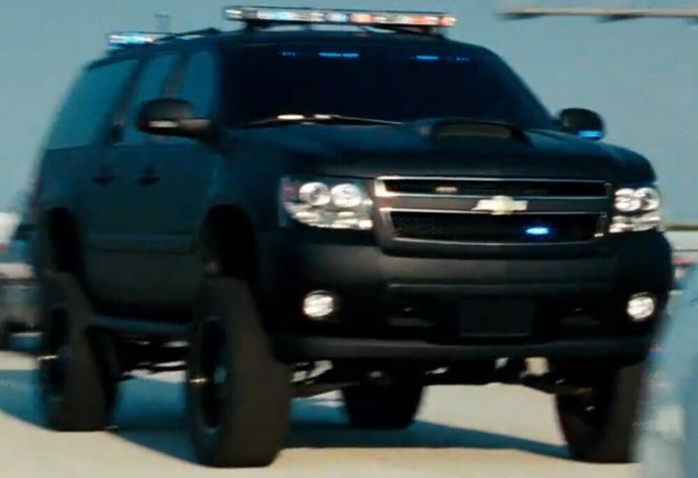 Could contain: vehicle, tire, wheel, land vehicle, bumper, auto part, sport utility vehicle, motor vehicle, automotive tire, grille, compact sport utility vehicle, automotive exterior, fender, automotive luggage rack, general motors, roof rack, chevrolet, transport, crossover suv, land rover, pickup truck, automotive carrying rack, truck, outdoor, car, suv