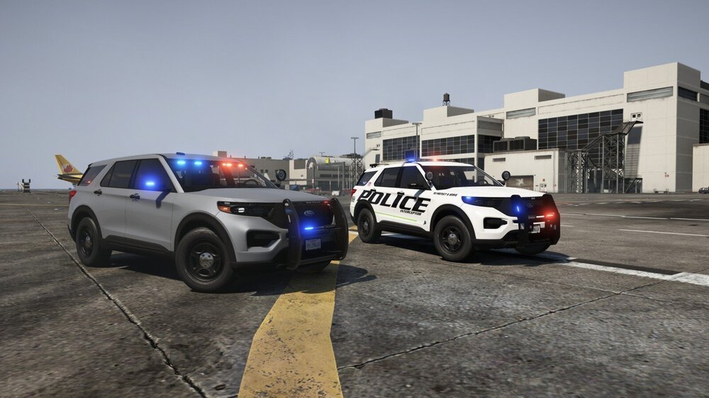 Could contain: vehicle, land vehicle, wheel, tire, sky, outdoor, sport utility vehicle, auto part, automotive tire, bumper, car, automotive design, automotive exterior, ground, compact sport utility vehicle, road, fender, transport, motor vehicle, jeep, parked, police