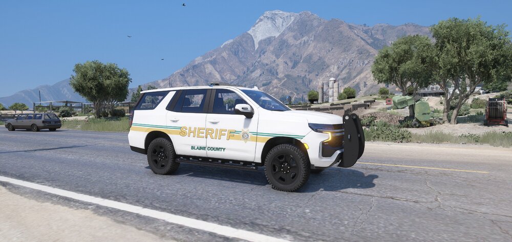 Could contain: vehicle, land vehicle, outdoor, wheel, tire, transport, sky, road, automotive tire, auto part, motor vehicle, bumper, sport utility vehicle, text, automotive exterior, mountain, car, rally, ground