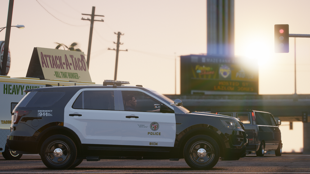 Could contain: land vehicle, wheel, tire, outdoor, transport, sky, auto part, sport utility vehicle, car, motor vehicle, road, automotive luggage rack, compact sport utility vehicle, automotive exterior, fender, automotive carrying rack, bumper, roof rack, minivan, text, street, parked, police, vehicle