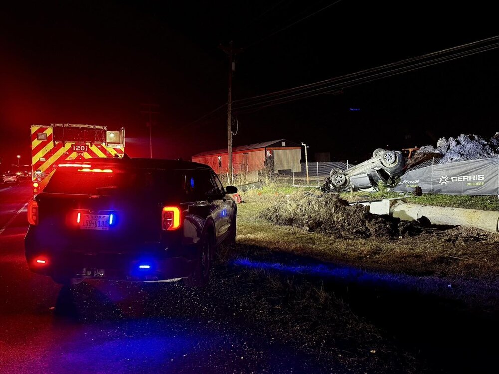 Could contain: land vehicle, vehicle, outdoor, sky, truck, wheel, light, transport, car, auto part, automotive lighting, night, street