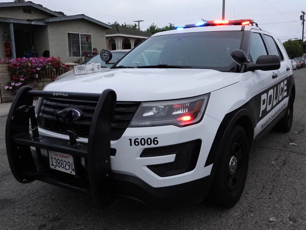 Could contain: land vehicle, vehicle, tire, wheel, outdoor, bumper, sport utility vehicle, auto part, police, vehicle registration plate, automotive exterior, ford, chevrolet, mitsubishi, motor vehicle, transport, general motors, ford motor company, compact sport utility vehicle, grille, roof rack, car