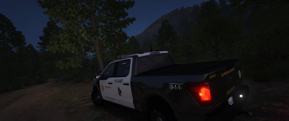 Could contain: land vehicle, vehicle, outdoor, wheel, transport, tire, auto part, tree, sport utility vehicle, bumper, automotive tire, fender, automotive lighting, automotive exterior, jeep, land rover, compact sport utility vehicle, roof rack, sky, car, ground