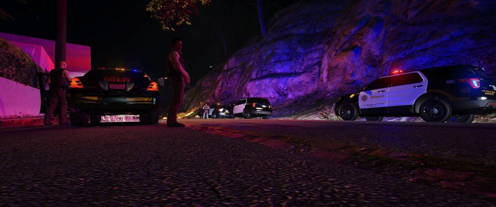 Could contain: land vehicle, vehicle, wheel, outdoor, tire, car, truck, road, ground, street, parked, night, light