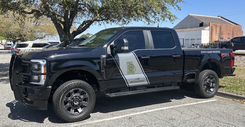 111111georgia-department-of-natural-resources-f250-v0-jrtqkoc4chqe1.jpg