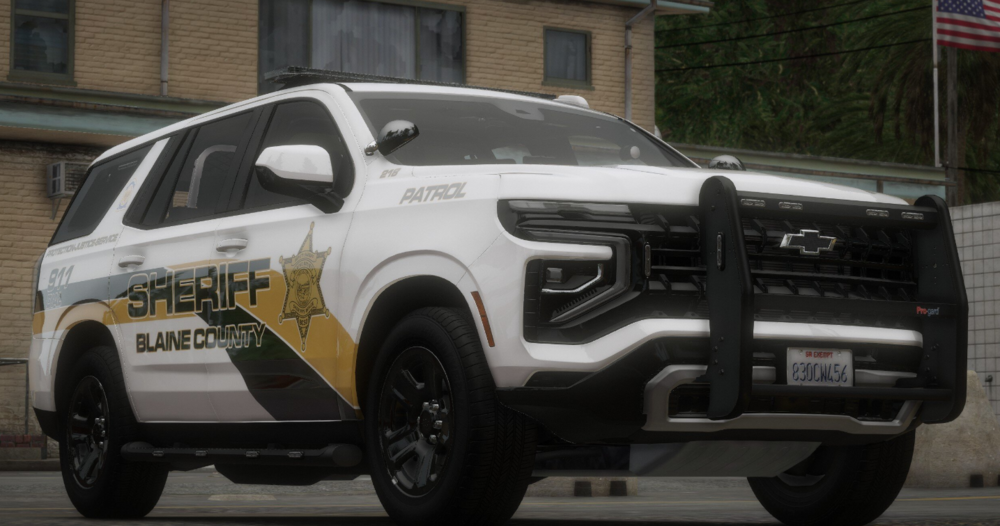 Could contain: vehicle, land vehicle, wheel, tire, auto part, bumper, sport utility vehicle, outdoor, car, automotive exterior, grille, compact sport utility vehicle, mitsubishi, general motors, text, automotive tire, ford, motor vehicle, crossover suv, chevrolet, roof rack, transport, police, suv, parked
